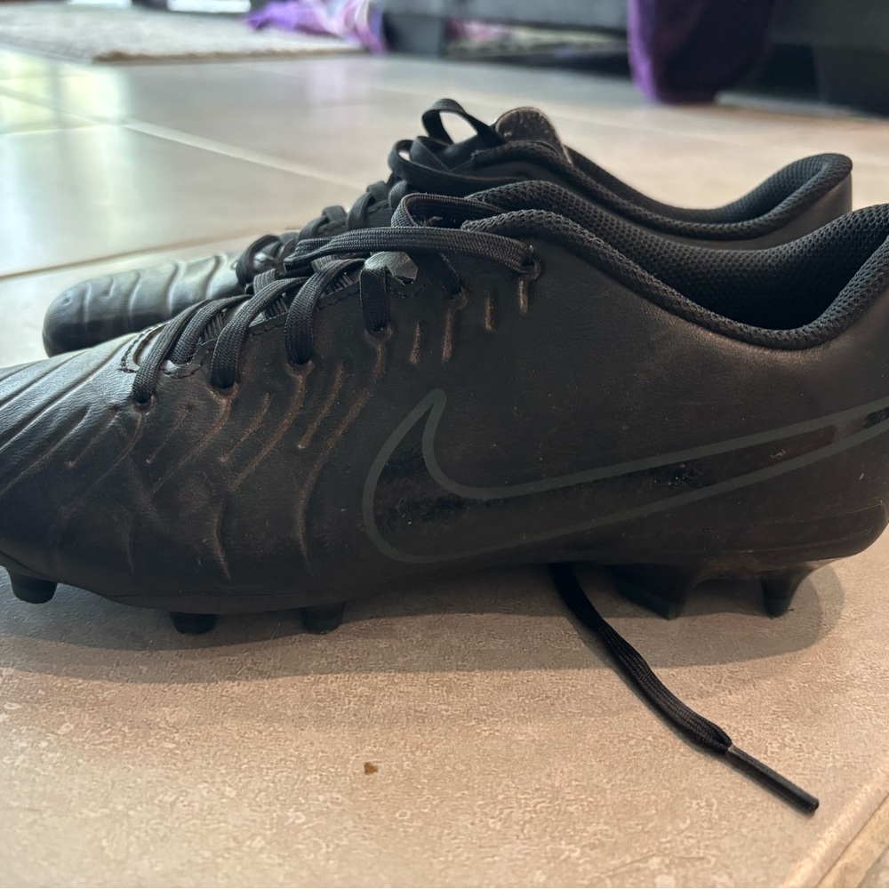Nike Men's Black Athletic Cleats